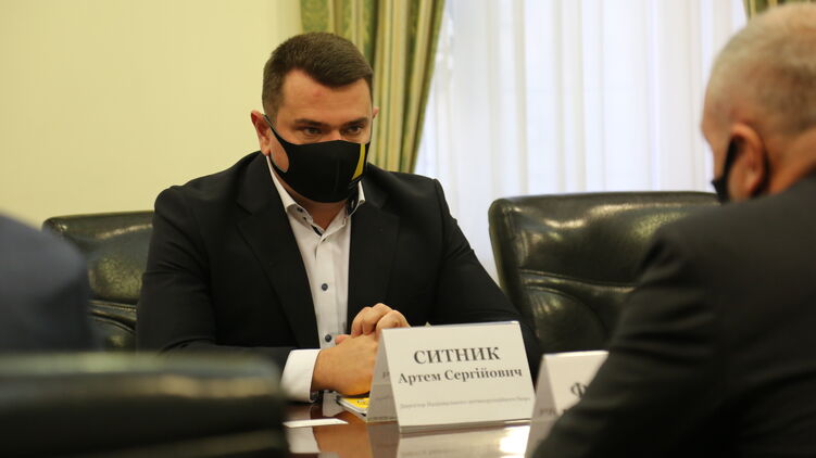 Директор НАБУ Артем Сытник оказался снова под ударом, фото: facebook.com/nabu.gov.ua