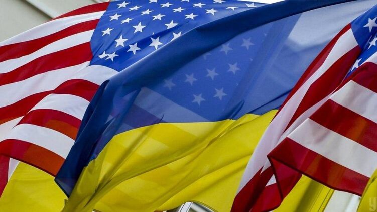 США и другие страны Запада все жестче контролируют Украину. Фото: НИСИ