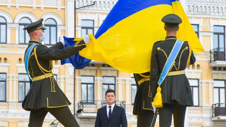 На 30-летие Независимости президент Владимир Зеленский поднимет флаг в Черкасской области. Фото: ОП