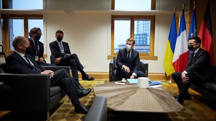 В Брюсселе Зеленский встречался с Шольцем и Макроном. Фото: Офис президента  