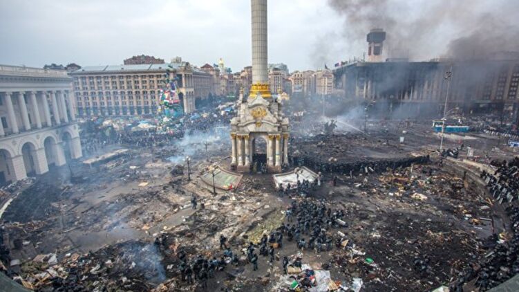 Евромайдан в Украине начался ровно десять лет назад 21 ноября 2013 года. Зимой 2014 года началось силовое противостояние власти и протестующих. На фото - Майдан 19 февраля 2014 года