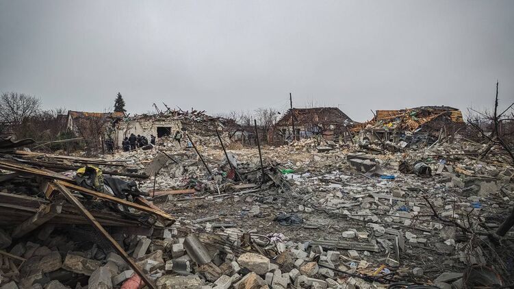 РФ продолжает совершать массированные ракетные удары по Украине. Фото ГСЧС