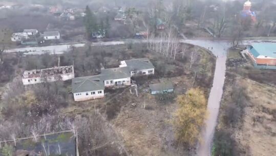 Новое наступление РФ на Сумщине, порты Одессы под ударом, зачем Макрон хочет говорить с Путиным. Итоги