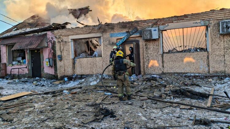 Наслідки обстрілів у Харківській області. Фото: ДСНС