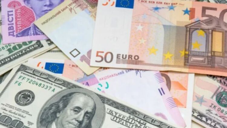 Гривна слабеет по отношению к евро и доллару. Иллюстративное фото: minfin.com.ua 