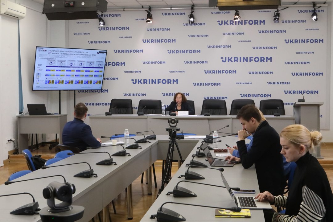 Главным источником новостей для украинцев являются соцсети