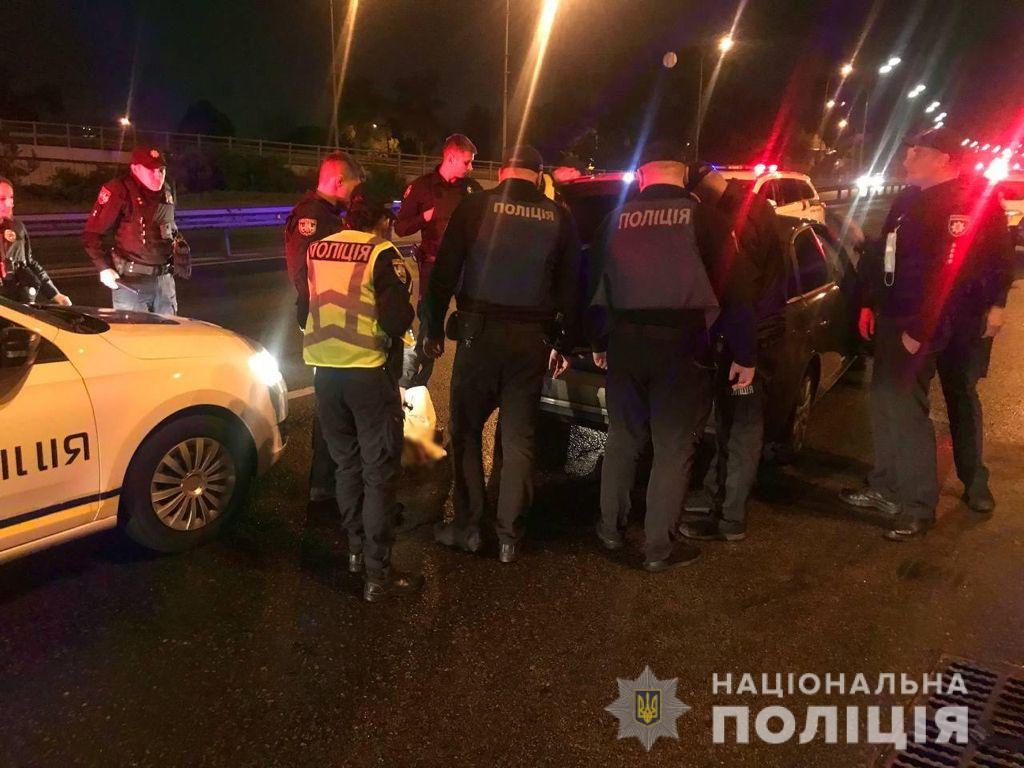 под Киевом пьяный водитель отстреливался от полиции