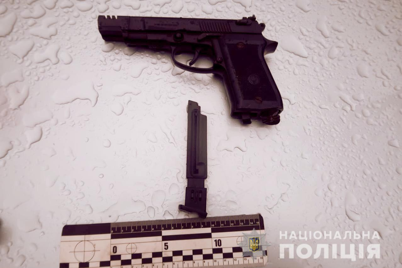 Стрельба на АЗС в Ивано-Франковской области завершилась задержанием стрелка и ранением двух людей