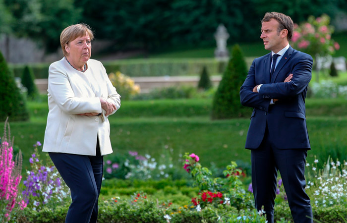 Меркель и Макрон не видят альтернативы старым форматам