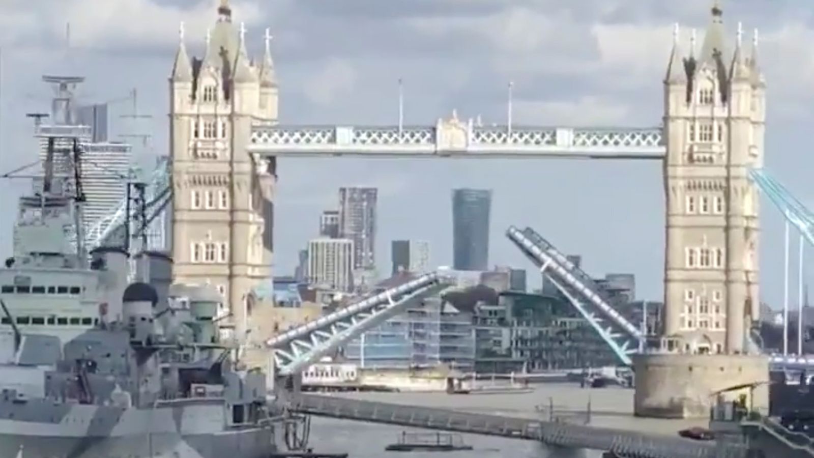 В Лондоне из-за поломки Тауэрского моста возник транспортный коллапс, Фото: Flickr