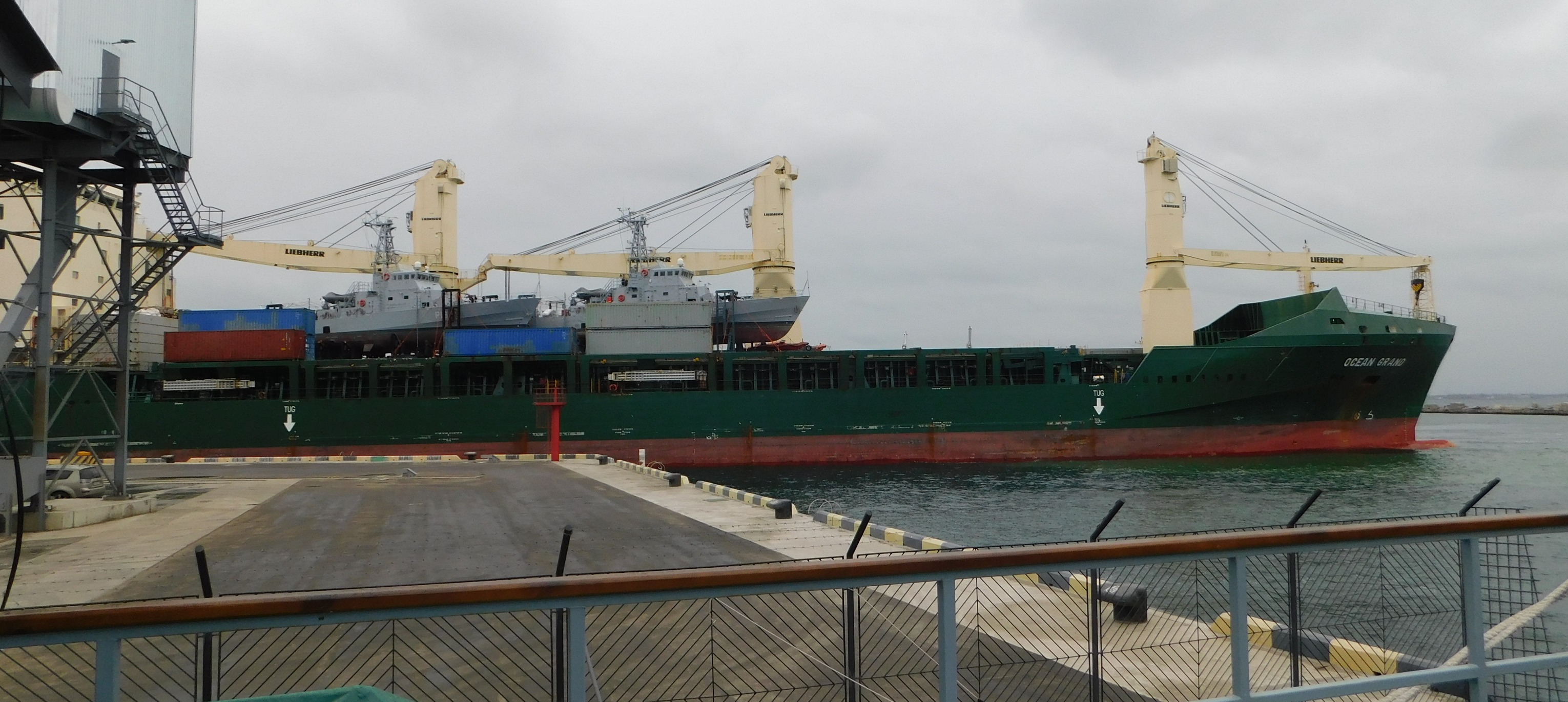 Американский сухогруз прибыл в порт Одессы