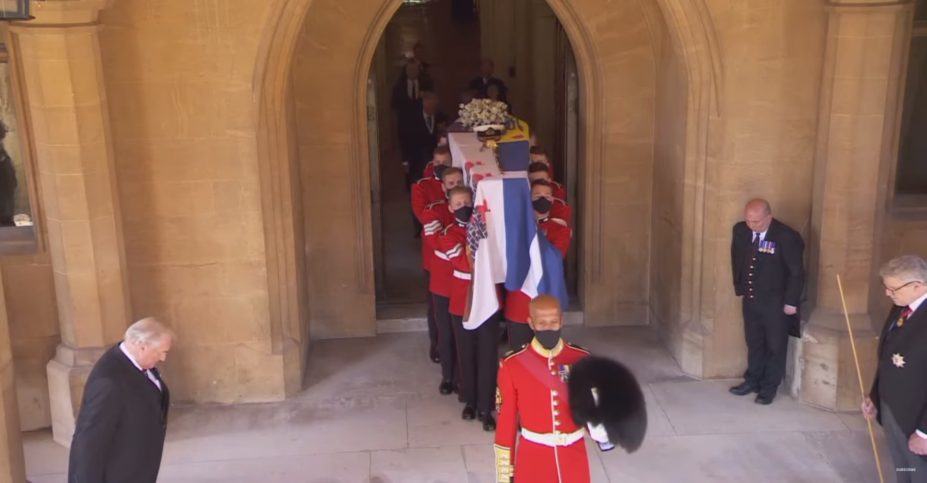 Скриншот с видео похорон принца Филиппа