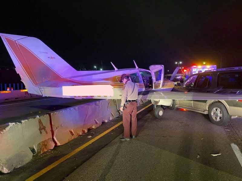 Пилот совершил экстренную посадку на автомагистраль 35W