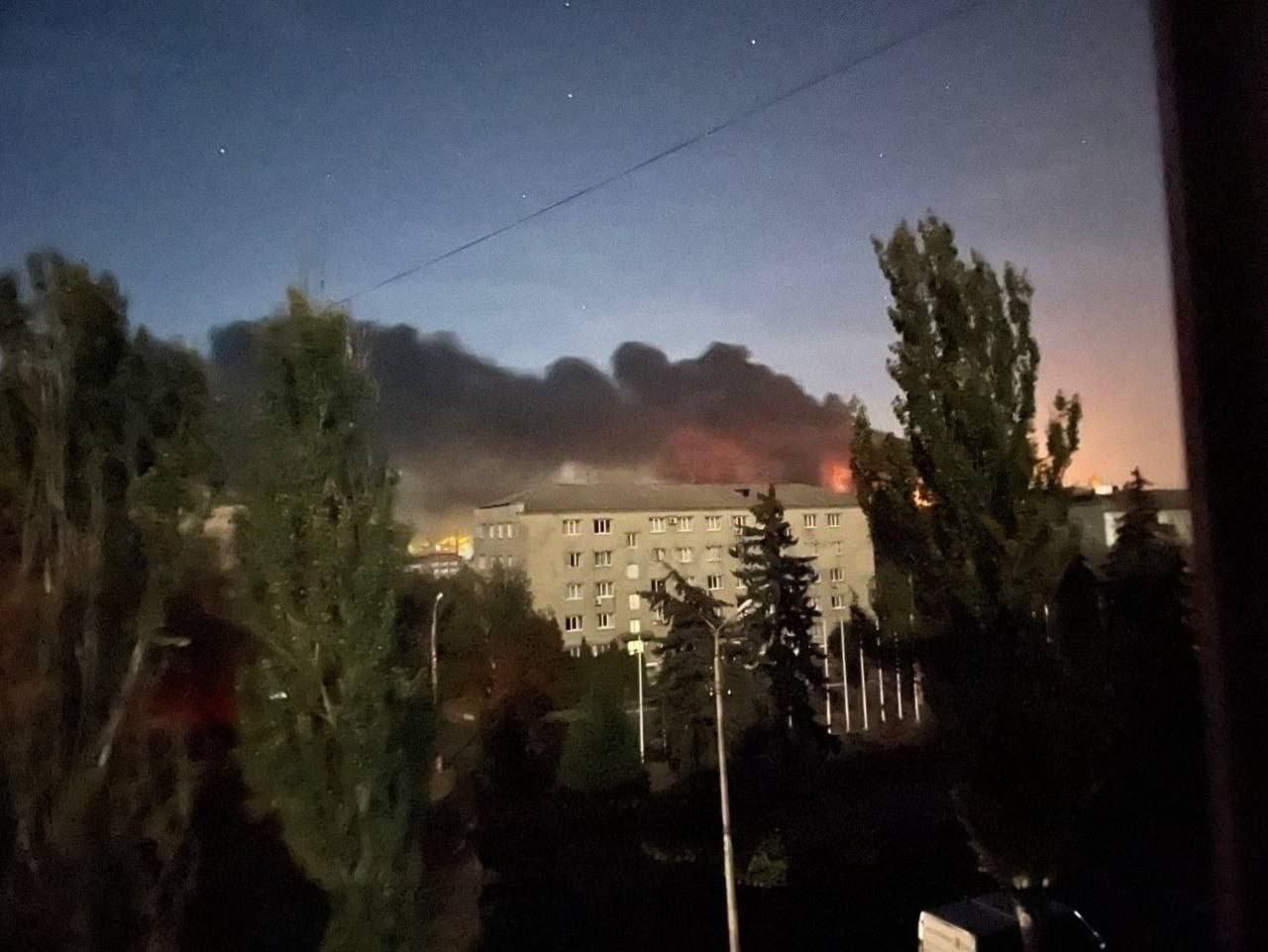 Фото пожара после обстрела Краматорска. Источник - Телеграм