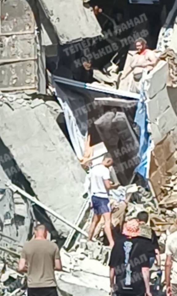 Фото (4) последствия бомбардировки Харькова. Источник - Телеграм